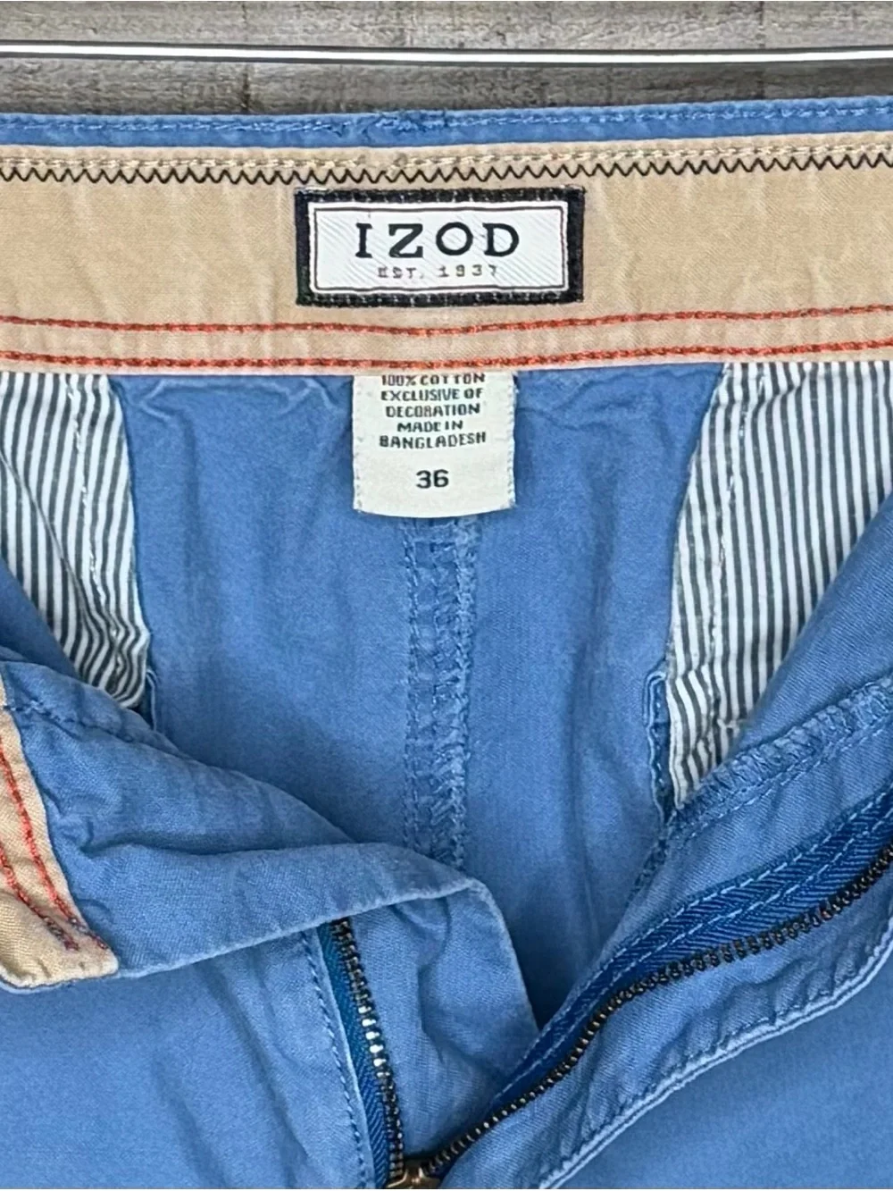 IZOD Men's Blue Solid Cotton Cargo Shorts Flat Front Pockets  Size 36